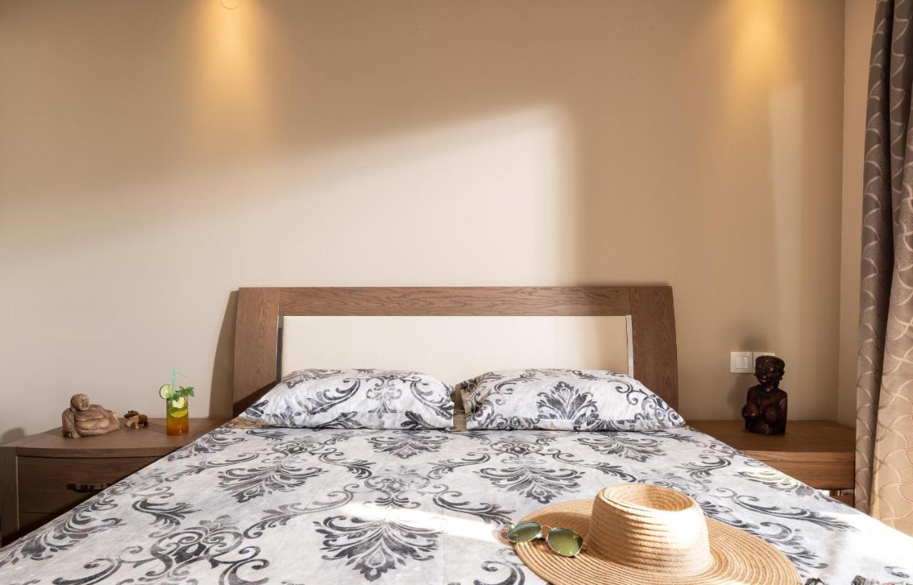 Sunset Studios - Suites With Seaview & Back Side Apartements توروني المظهر الخارجي الصورة