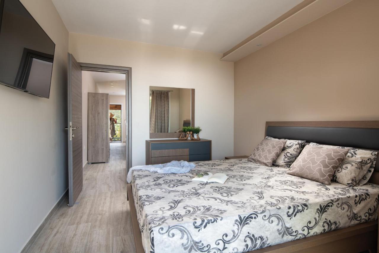Sunset Studios - Suites With Seaview & Back Side Apartements توروني المظهر الخارجي الصورة