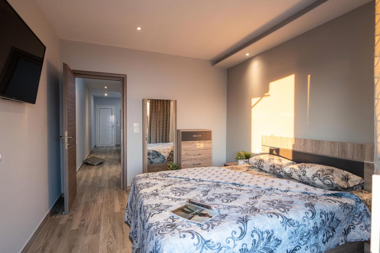 Sunset Studios - Suites With Seaview & Back Side Apartements توروني المظهر الخارجي الصورة