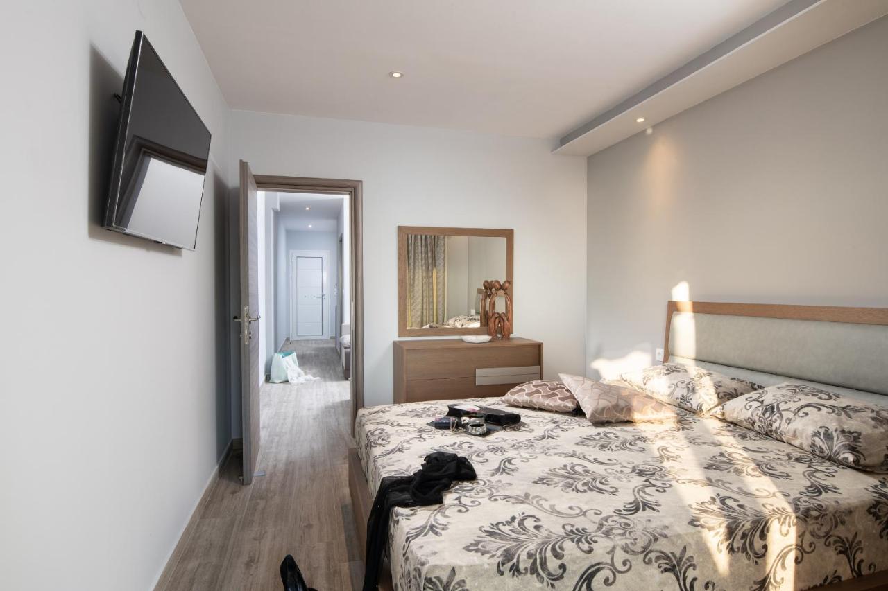 Sunset Studios - Suites With Seaview & Back Side Apartements توروني المظهر الخارجي الصورة