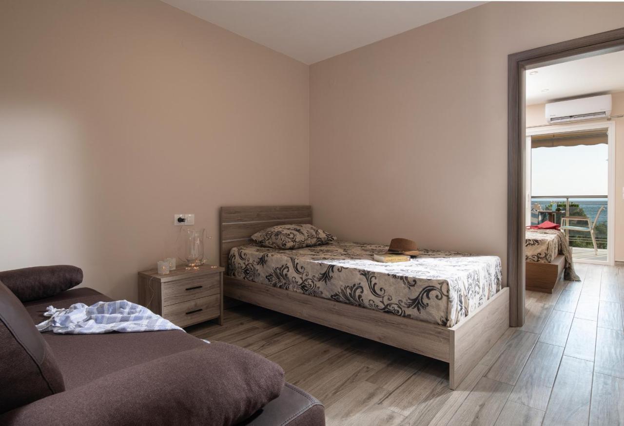 Sunset Studios - Suites With Seaview & Back Side Apartements توروني المظهر الخارجي الصورة