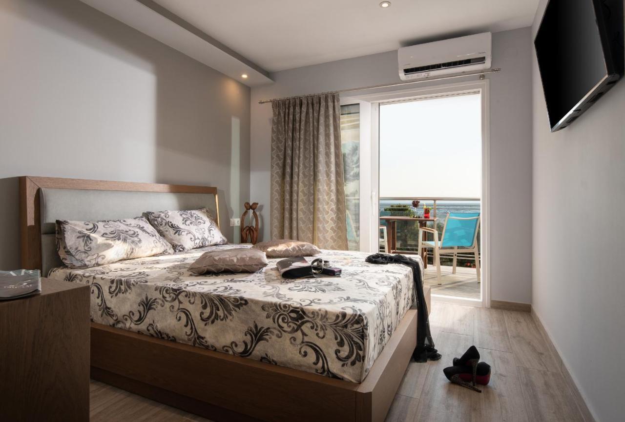 Sunset Studios - Suites With Seaview & Back Side Apartements توروني المظهر الخارجي الصورة