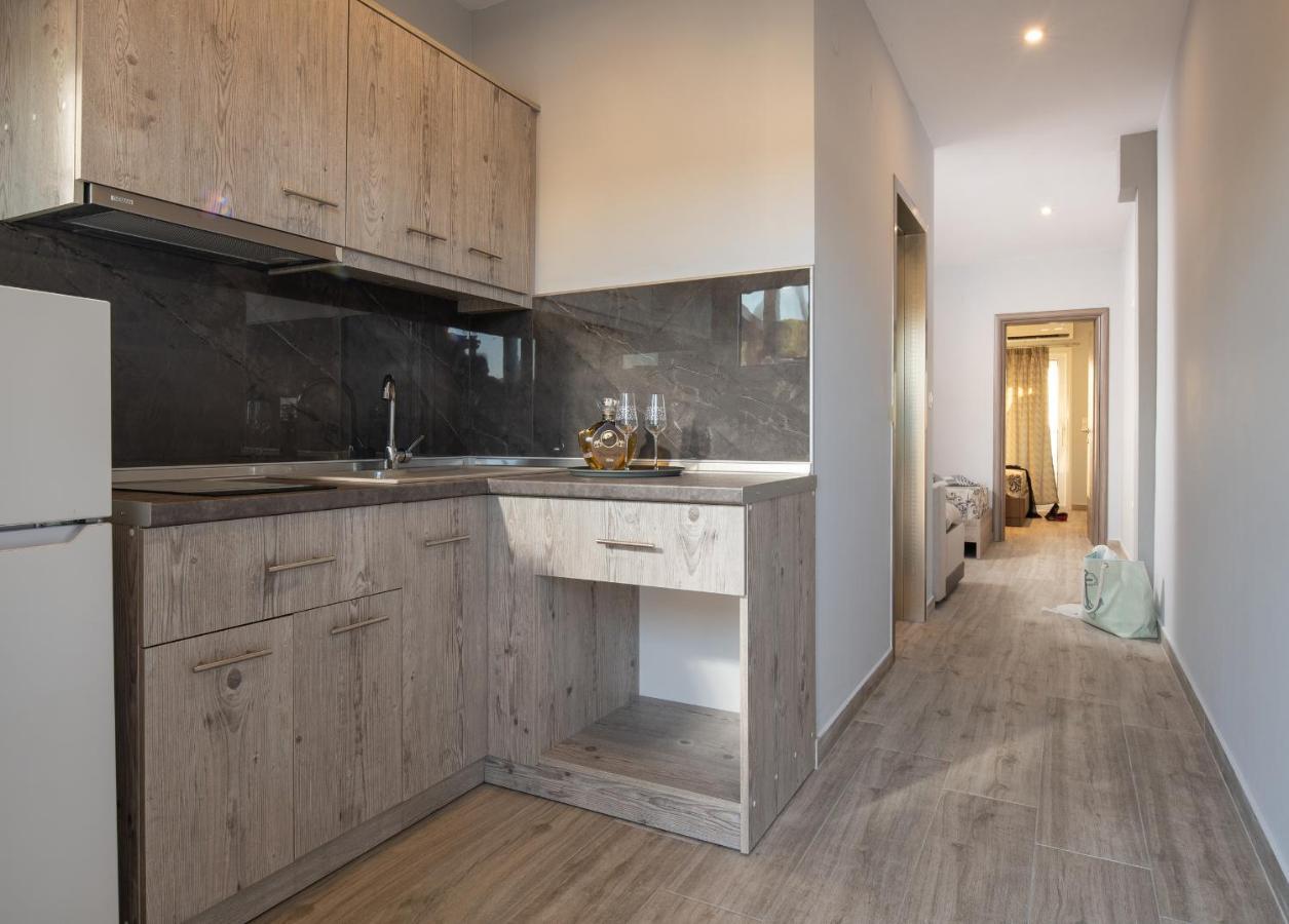 Sunset Studios - Suites With Seaview & Back Side Apartements توروني المظهر الخارجي الصورة
