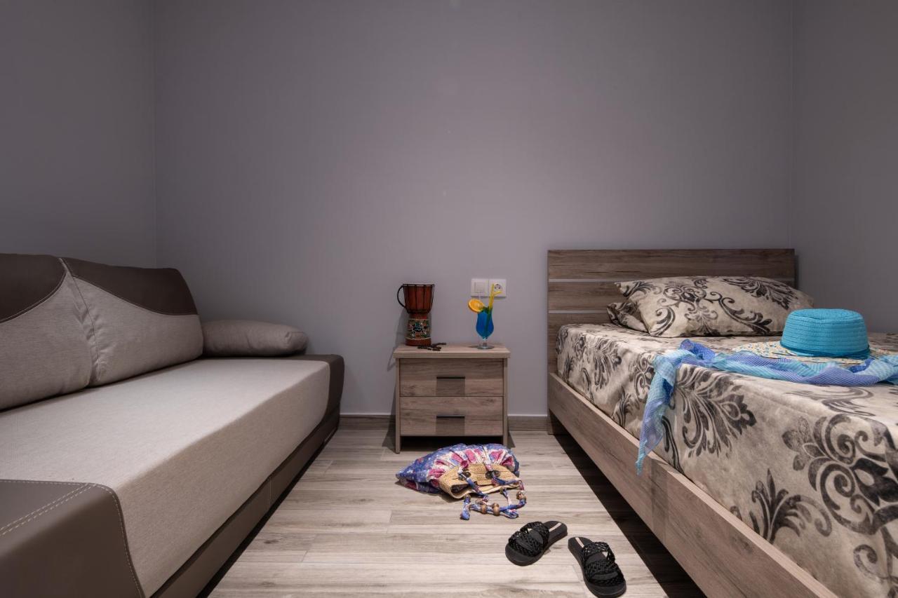 Sunset Studios - Suites With Seaview & Back Side Apartements توروني المظهر الخارجي الصورة