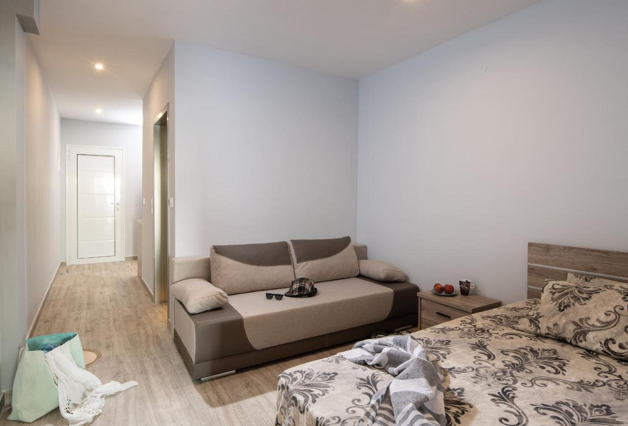 Sunset Studios - Suites With Seaview & Back Side Apartements توروني المظهر الخارجي الصورة