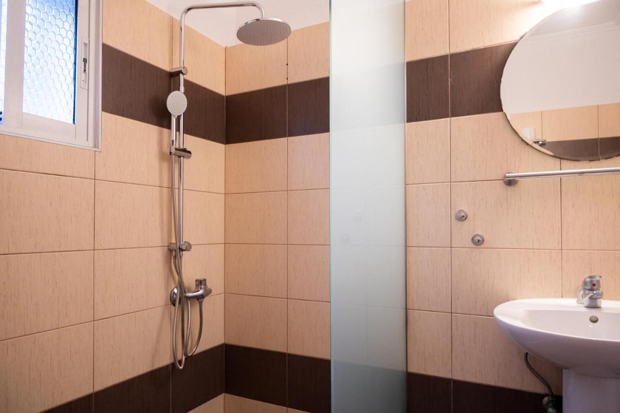 Sunset Studios - Suites With Seaview & Back Side Apartements توروني المظهر الخارجي الصورة