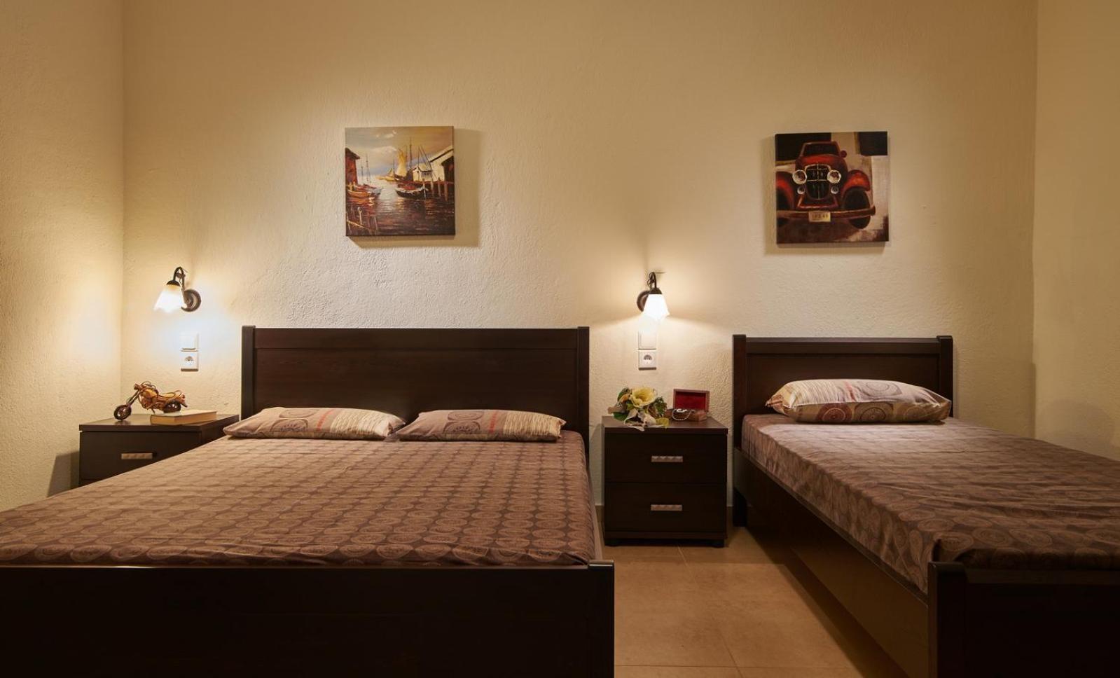 Sunset Studios - Suites With Seaview & Back Side Apartements توروني المظهر الخارجي الصورة